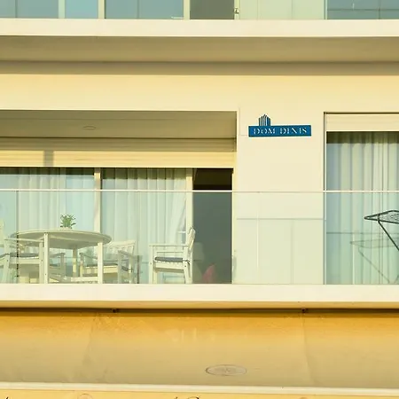 Dom Dinis Beach Apartment Nazaré